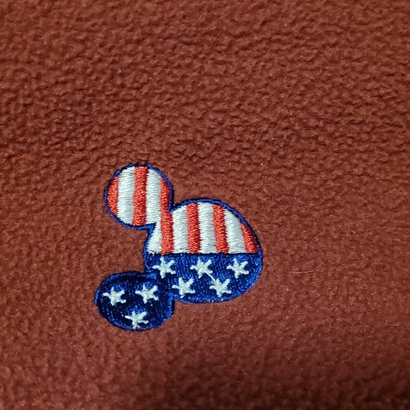 Disney men's XL dusky red fleece vest - Picture 2 of 7